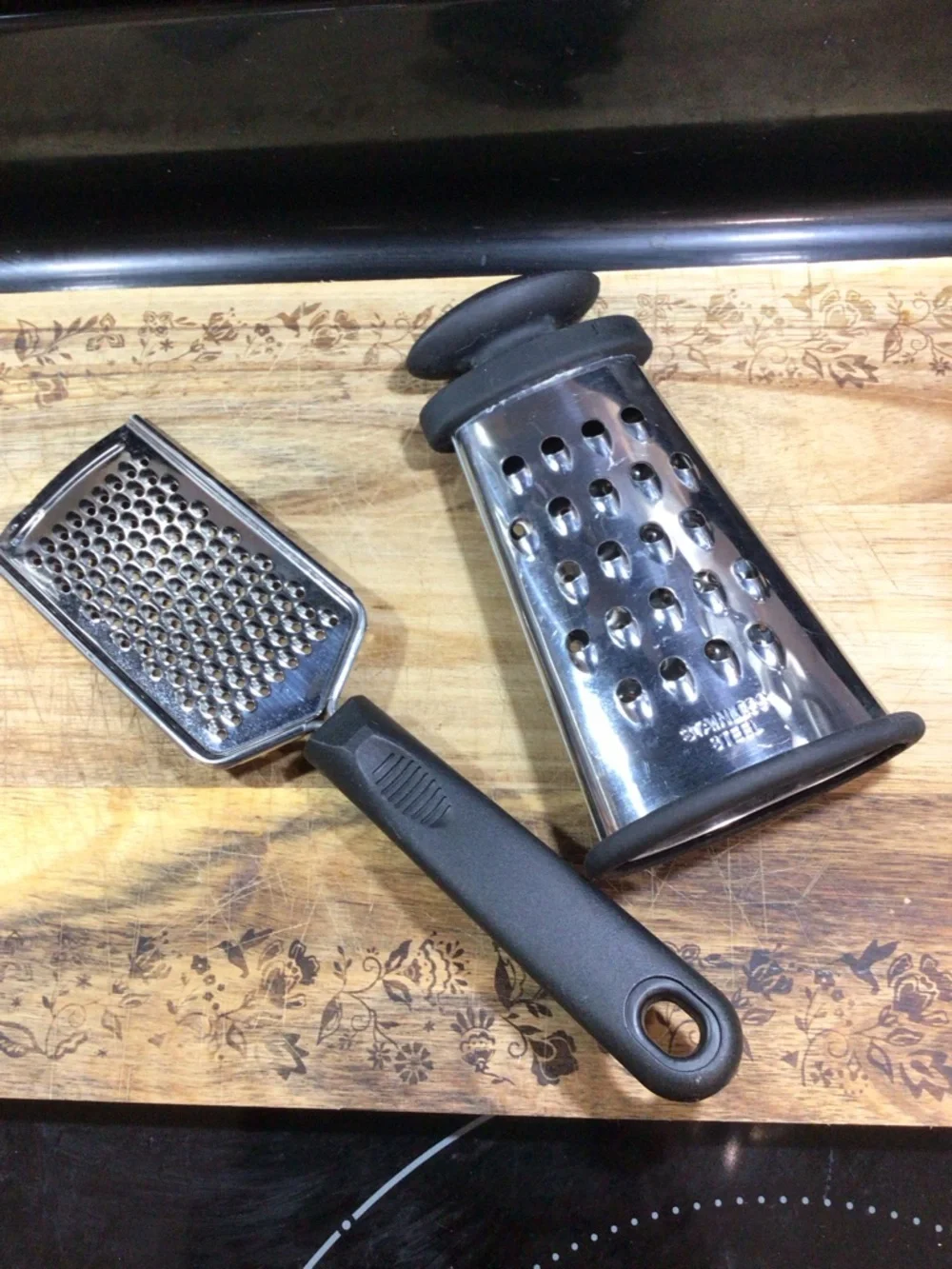 2pc Cheese Grater Set Oneida 6” Stainless Steel Soft Touch Handle Flat